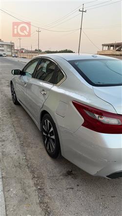 نيسان ألتيما